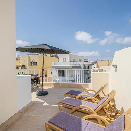 Summer Breeze Penthouse With Private Hot Tub & Terrace With Panoramic Views, By Getawaysmalta * Mellieha