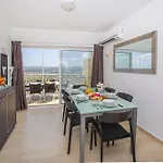 Apartment Summer Breeze Penthouse With Private Hot Tub & Terrace With Panoramic Views, By Getawaysmalta