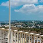 Apartment Summer Breeze Penthouse With Private Hot Tub & Terrace With Panoramic Views, By Getawaysmalta