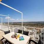 Summer Breeze Penthouse With Private Hot Tub & Terrace With Panoramic Views, By Getawaysmalta
