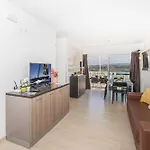 Apartment Summer Breeze Penthouse With Private Hot Tub & Terrace With Panoramic Views, By Getawaysmalta