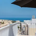 Apartment Summer Breeze Penthouse With Private Hot Tub & Terrace With Panoramic Views, By Getawaysmalta