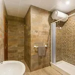 Summer Breeze Penthouse With Private Hot Tub & Terrace With Panoramic Views, By Getawaysmalta Mellieħa