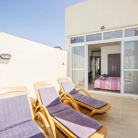 Apartment Summer Breeze Penthouse With Private Hot Tub & Terrace With Panoramic Views, By Getawaysmalta *